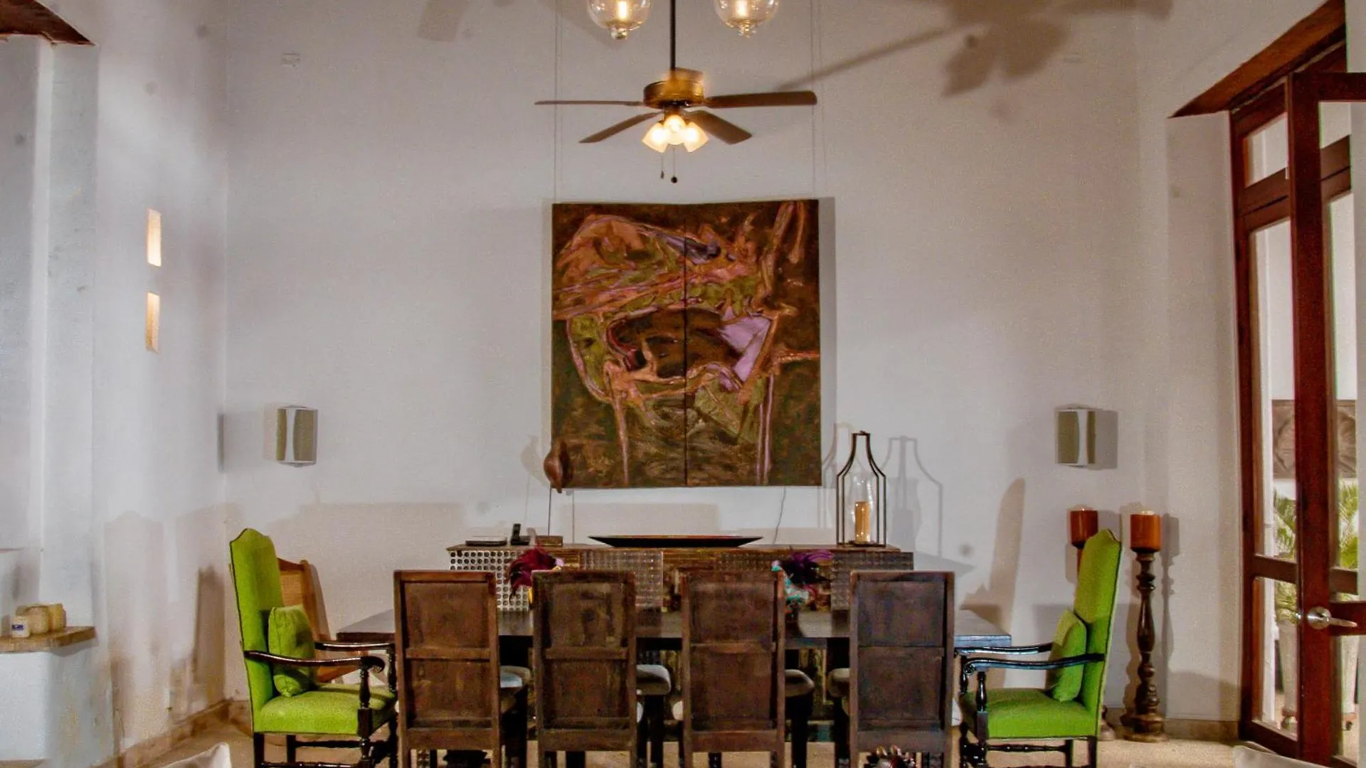 5 Bedroom Villa Inside Of The Walled City Cartagena Casa de Férias